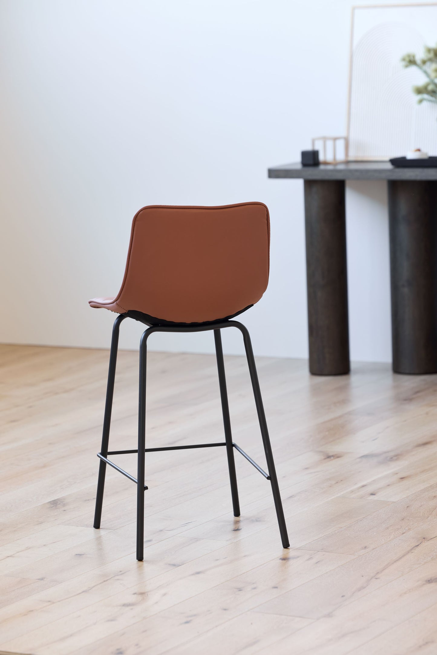 Jurien | Modern Metal PU Leather Bar Stools | Set Of 2 | Tan