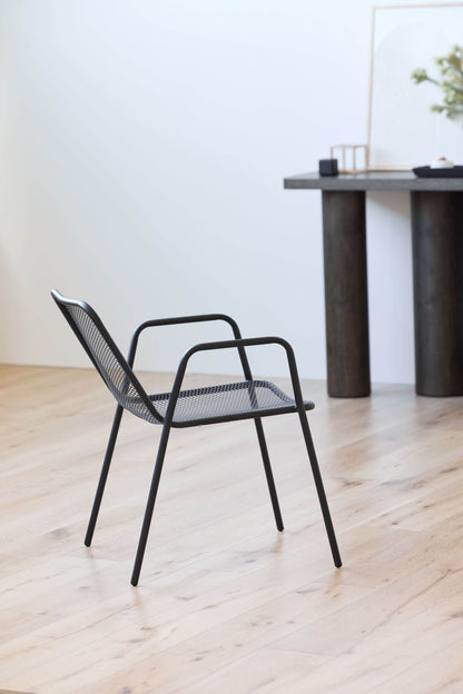 Akeno | Modern Metal Black Outdoor Dining Chairs With Arms | Black