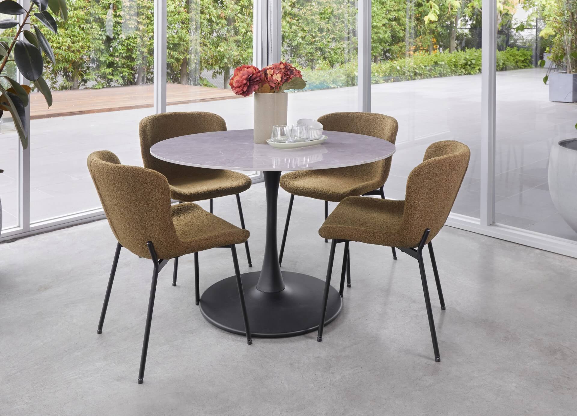 Andre | Metal Scratch Resistant Polished Ceramic 4 Seater Round Dining Table | Grey