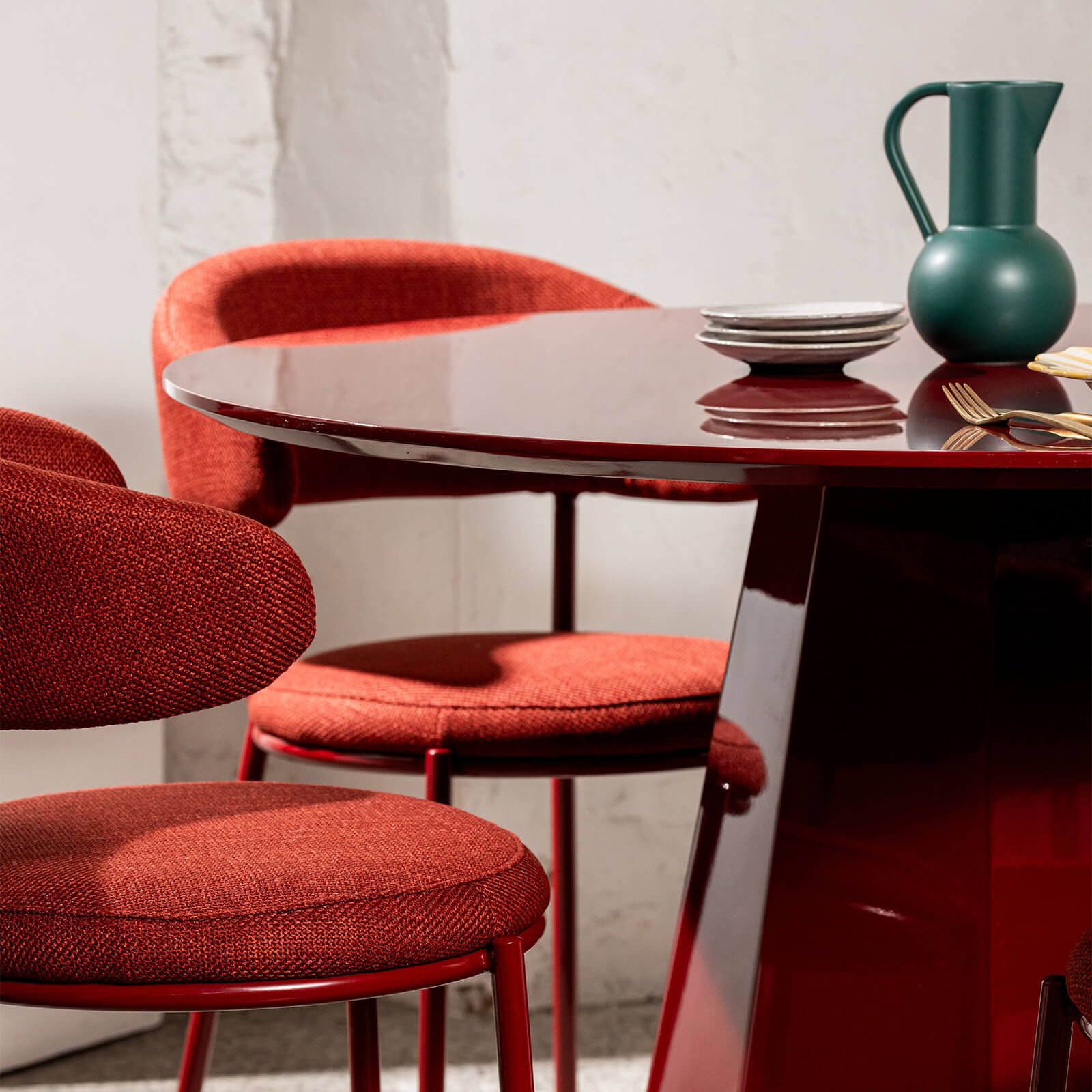 Bancroft | Modern Wooden 4 Seater 120cm Round Table | Wine