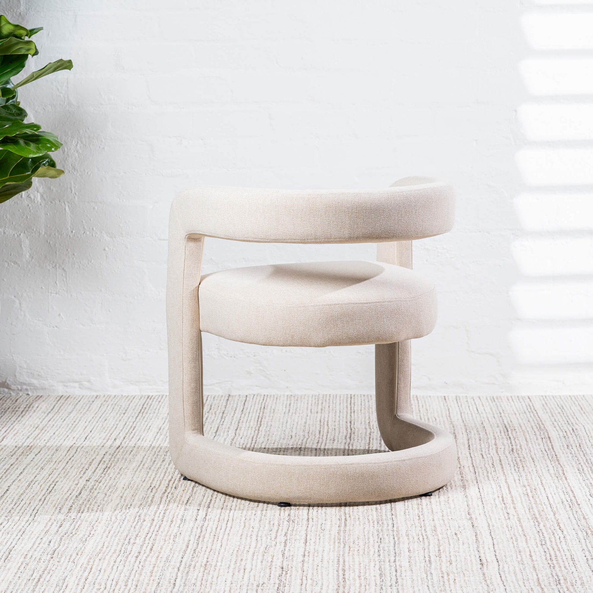 Parkview | Sand Olive Linen Fabric Mid Century Dining Chairs With Arms | Sand