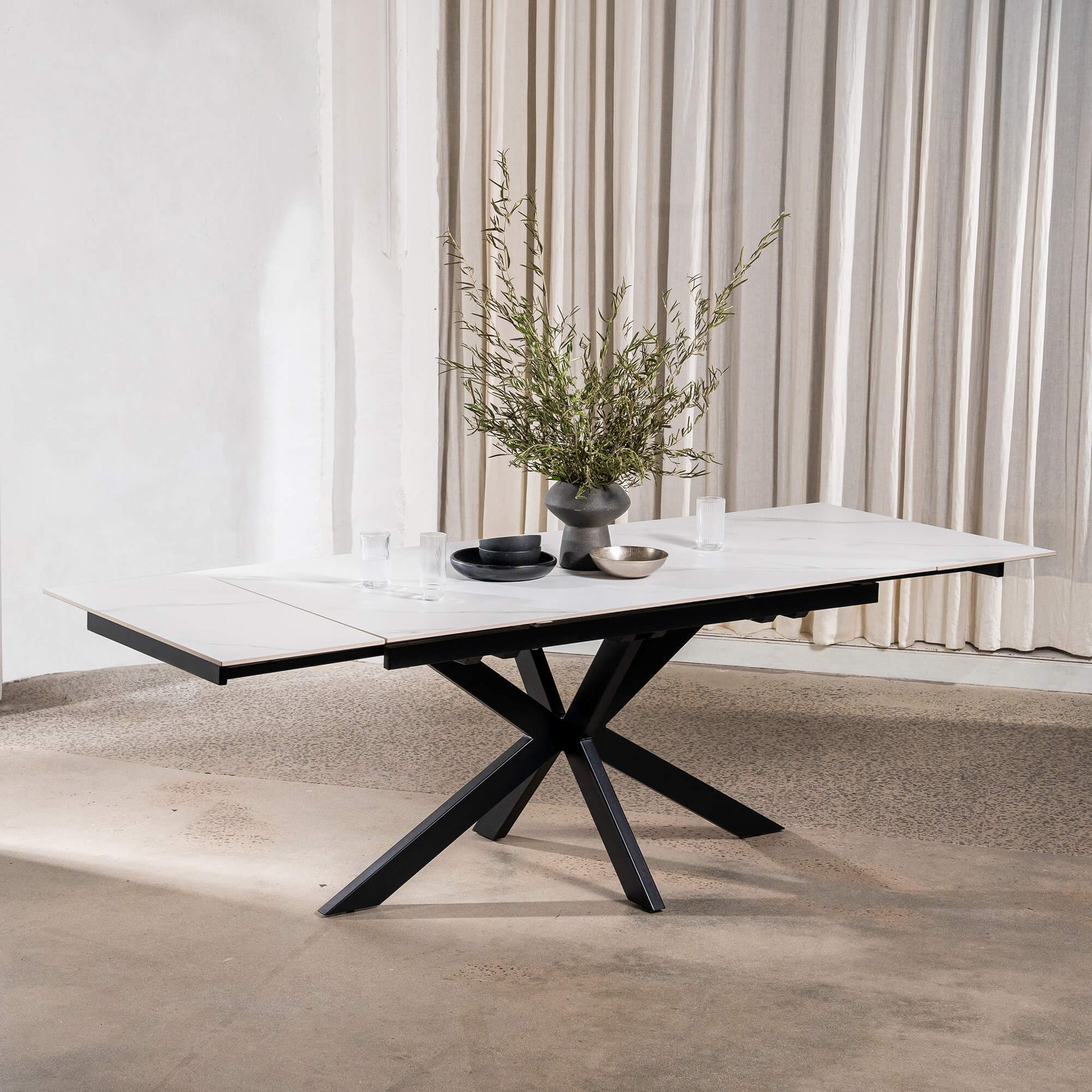 Regency | Contemporary Grey White Ceramic 6 - 8 Extension Dining Table | White